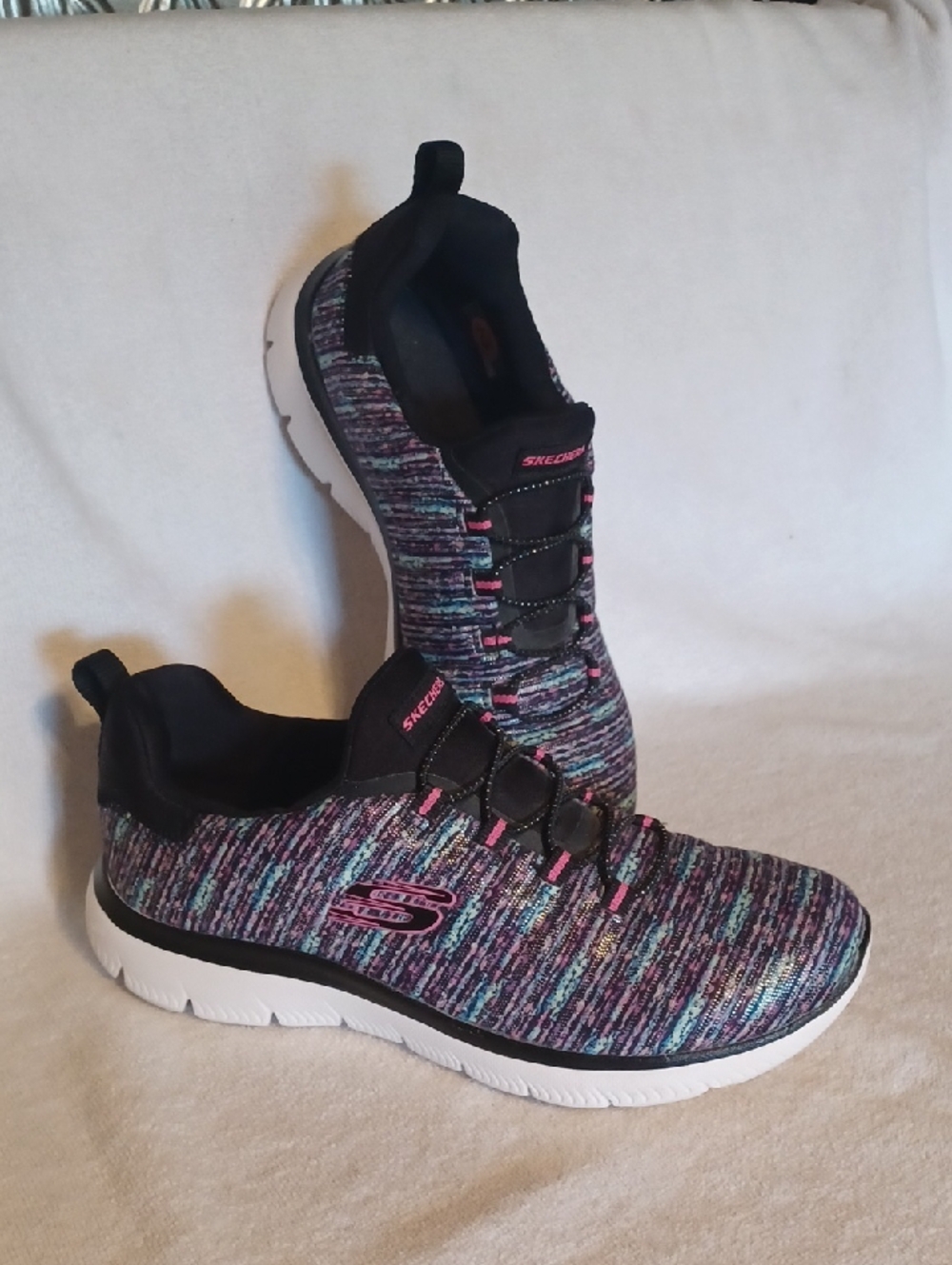Skechers Womens Multicolor Slip-On Athletic Sneakers Size 7